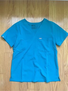 FIGS Catarina Scrub Top